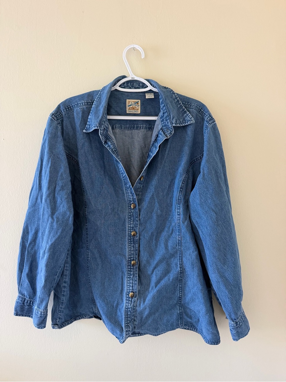 TRAVEL SMITH Blue Denim Button-Front shirt size XL